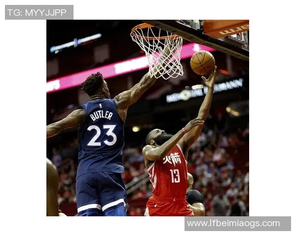 火箭与骑士激战正酣球迷期待精彩对决与绝妙表现